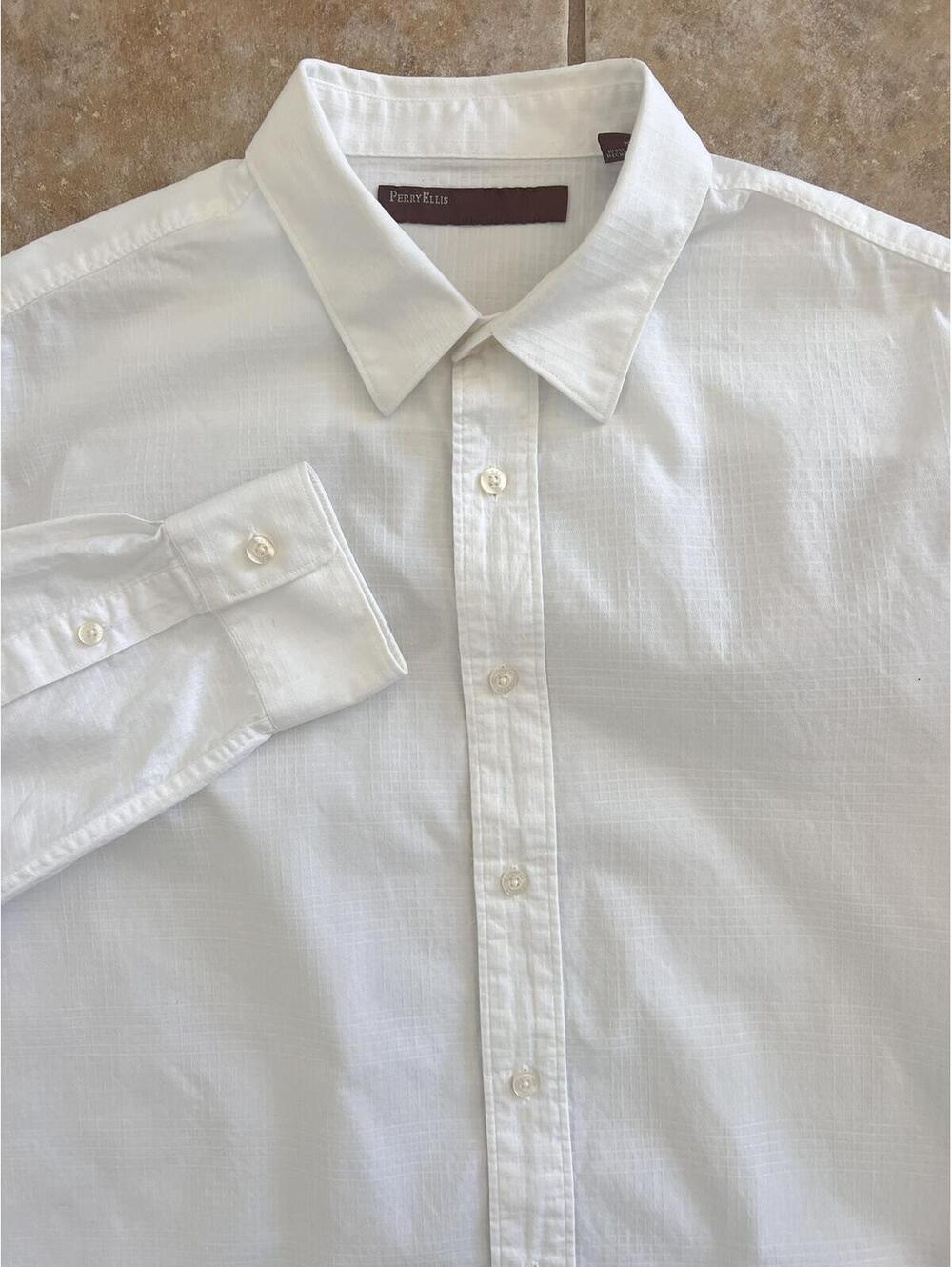 Perry Ellis Long Sleeve Button Up Dress Shirt Men's XL 100% Cotton